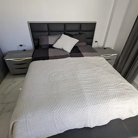 - La Mata First Line New 2024r Apartmán